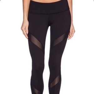 Rese Revolve Mia Panel Black Legging - Size L